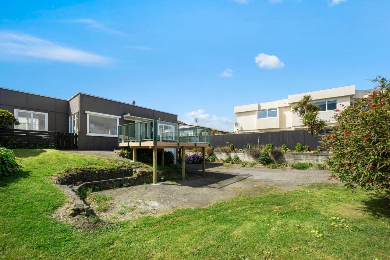 The Green Trout - Paraparaumu Beach Holiday Home Eksteriør billede