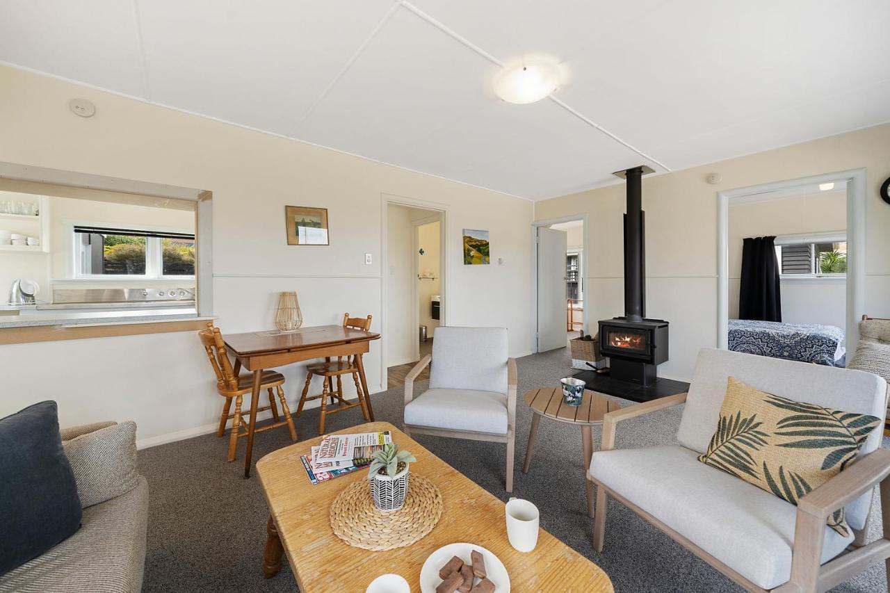 The Green Trout - Paraparaumu Beach Holiday Home Eksteriør billede